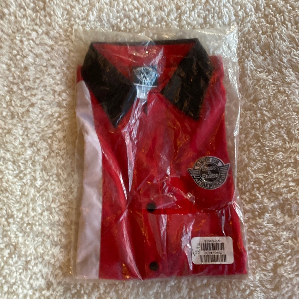 Steak N Shake Shirt . Size Medium . New